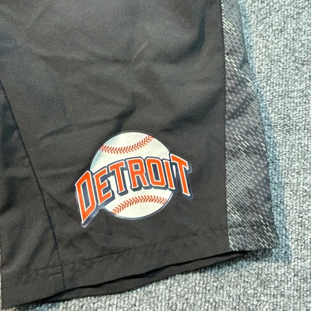 Zubaz Detroit Baseball Shorts Mens Large Black Athletic Training Gym Shorts L